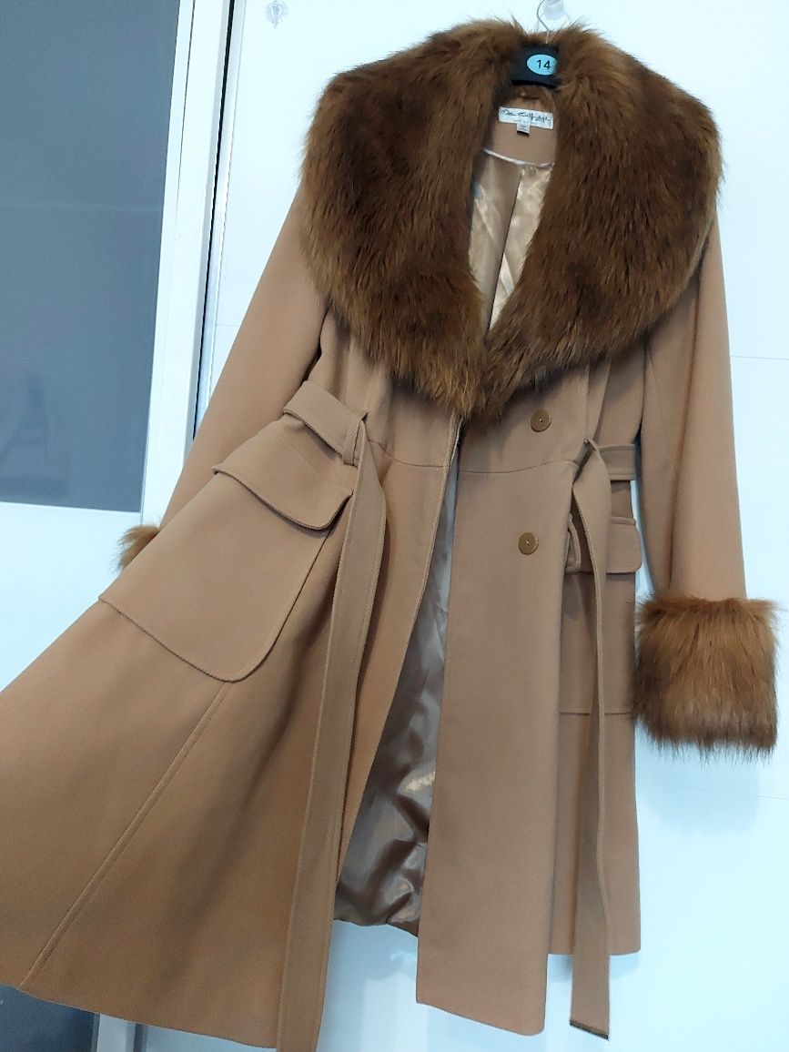 Piękny brązowy zimowy płaszcz z futerkiem Miss Selfridge L/40