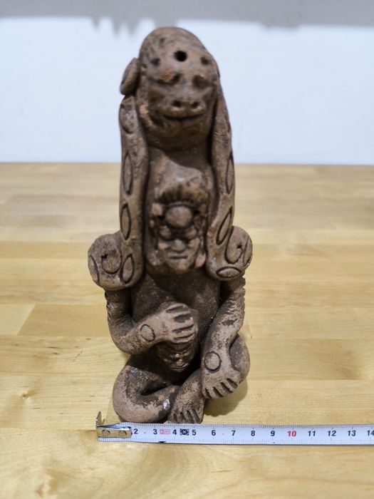 Rzeźba 3 małpy Gwatemala