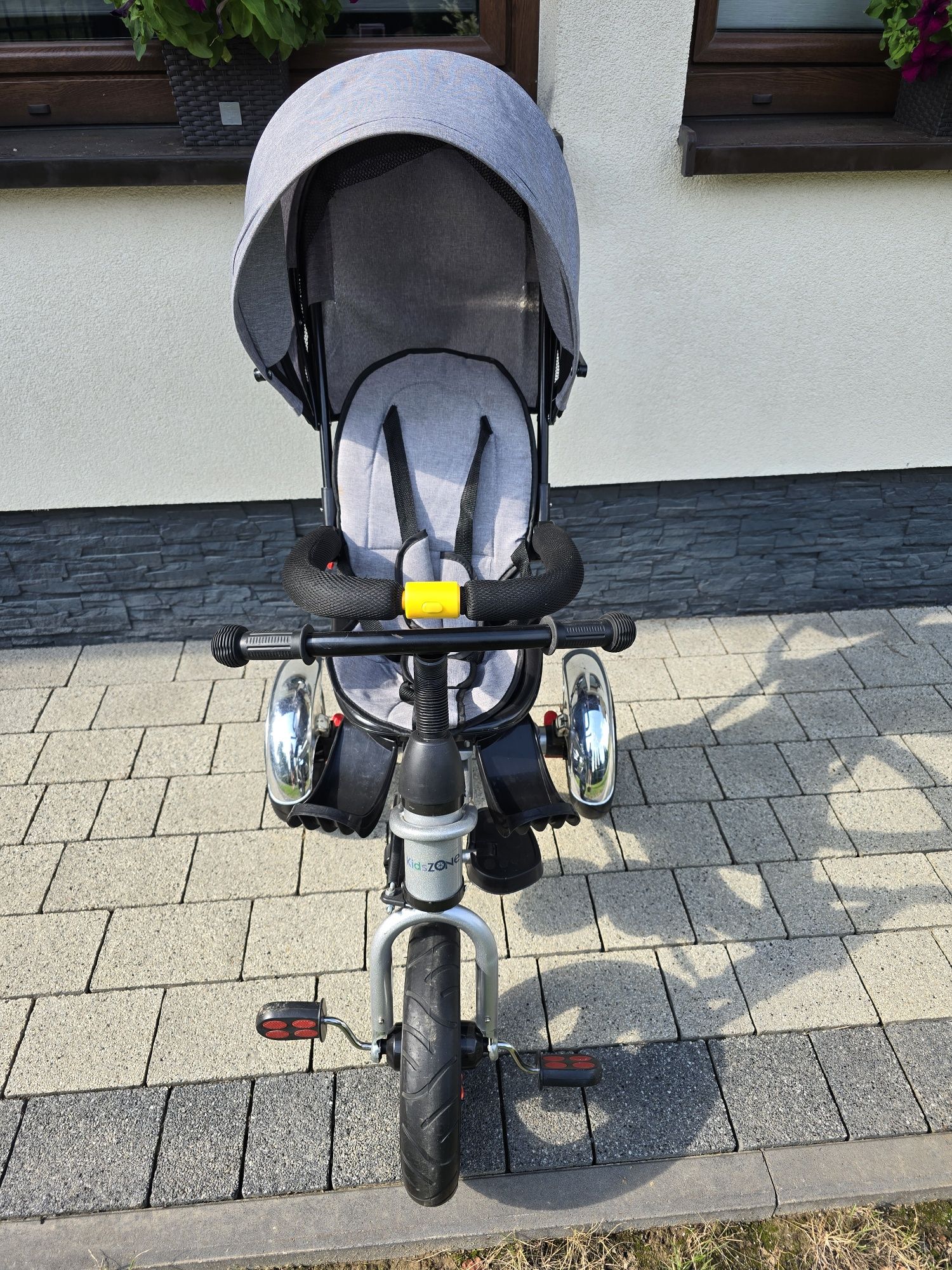 Rowerek trójkołowy KidsZone