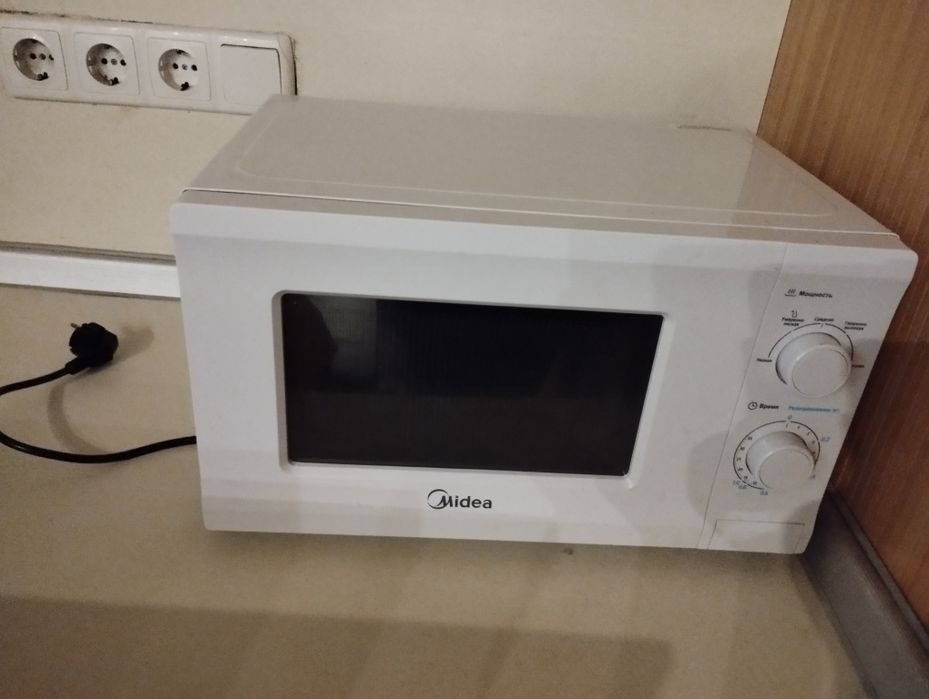Микроволновая печь Midea