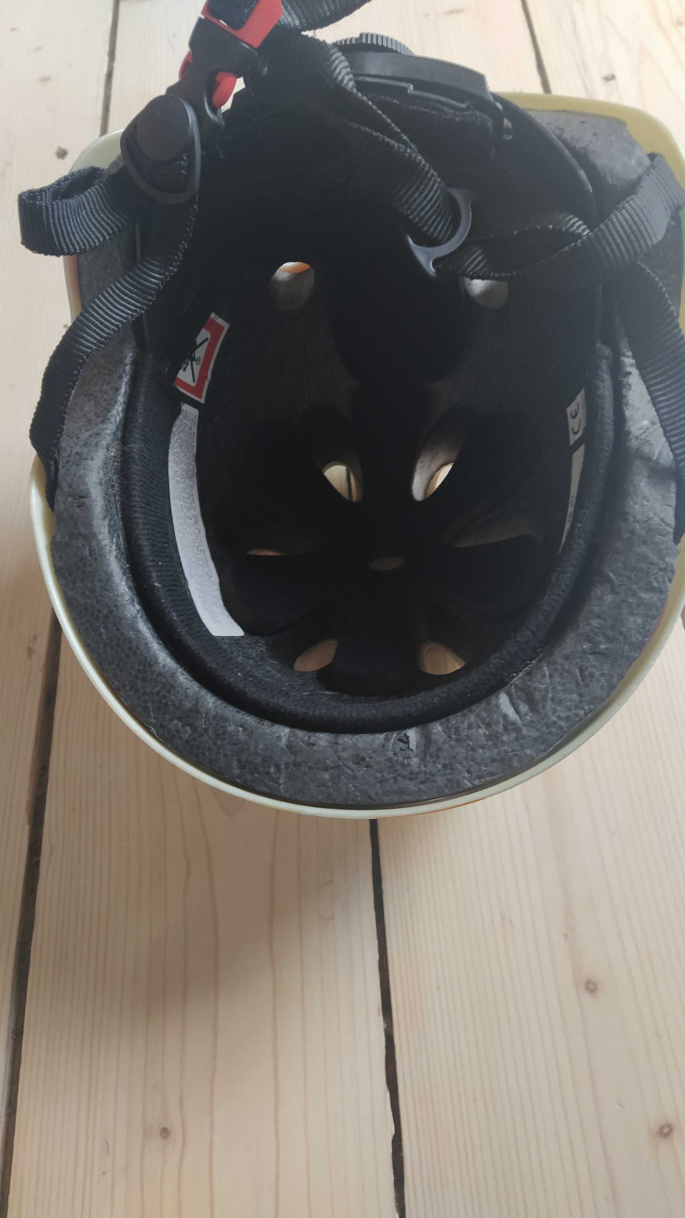 Kask kiddimoto w kropki