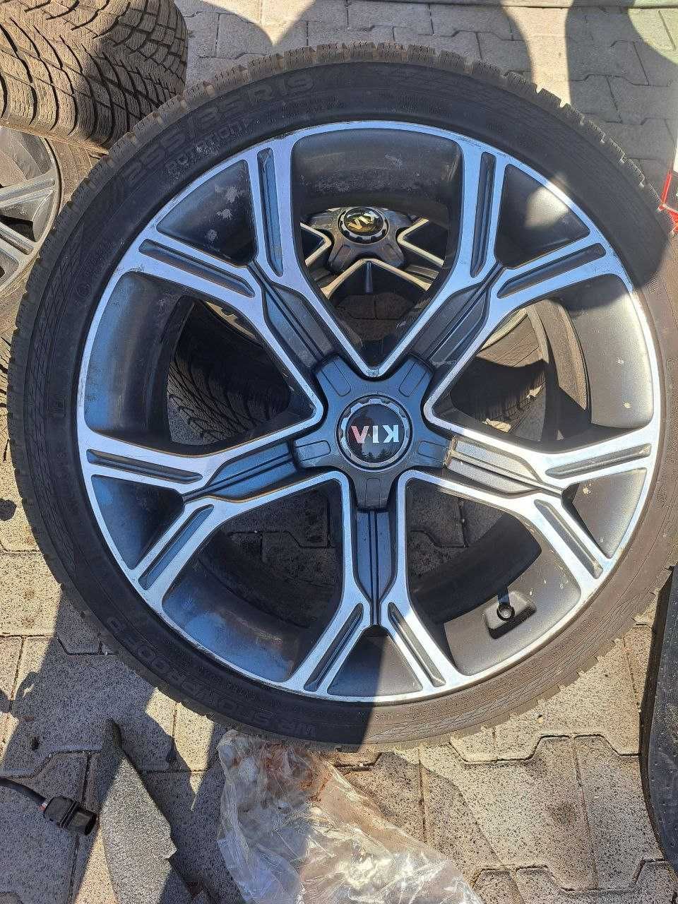 Komplet kół felg Kia stinger nowe opony