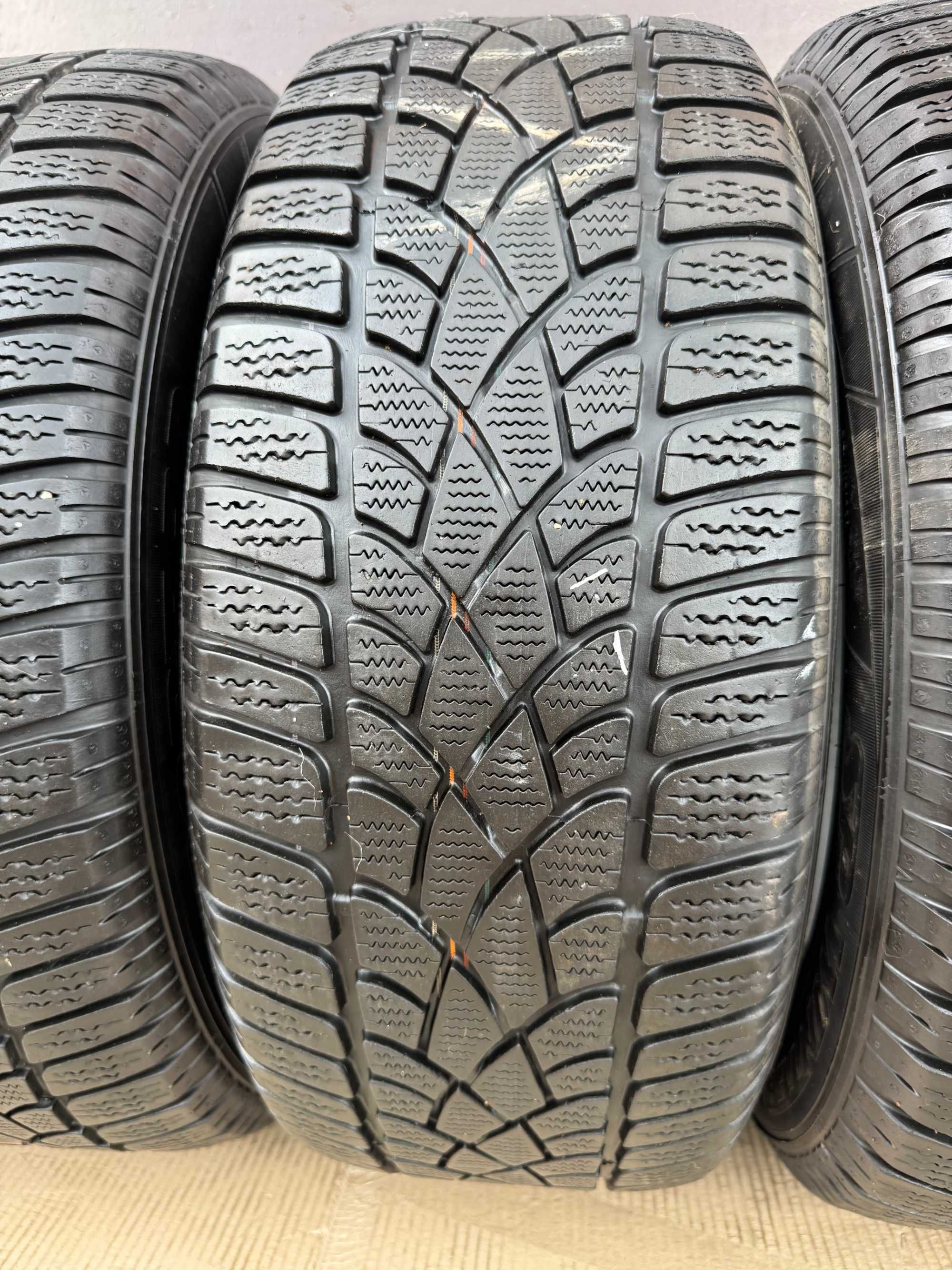Шини Dunlop 225/55 R-16 (95 H ) made in Germany -зима