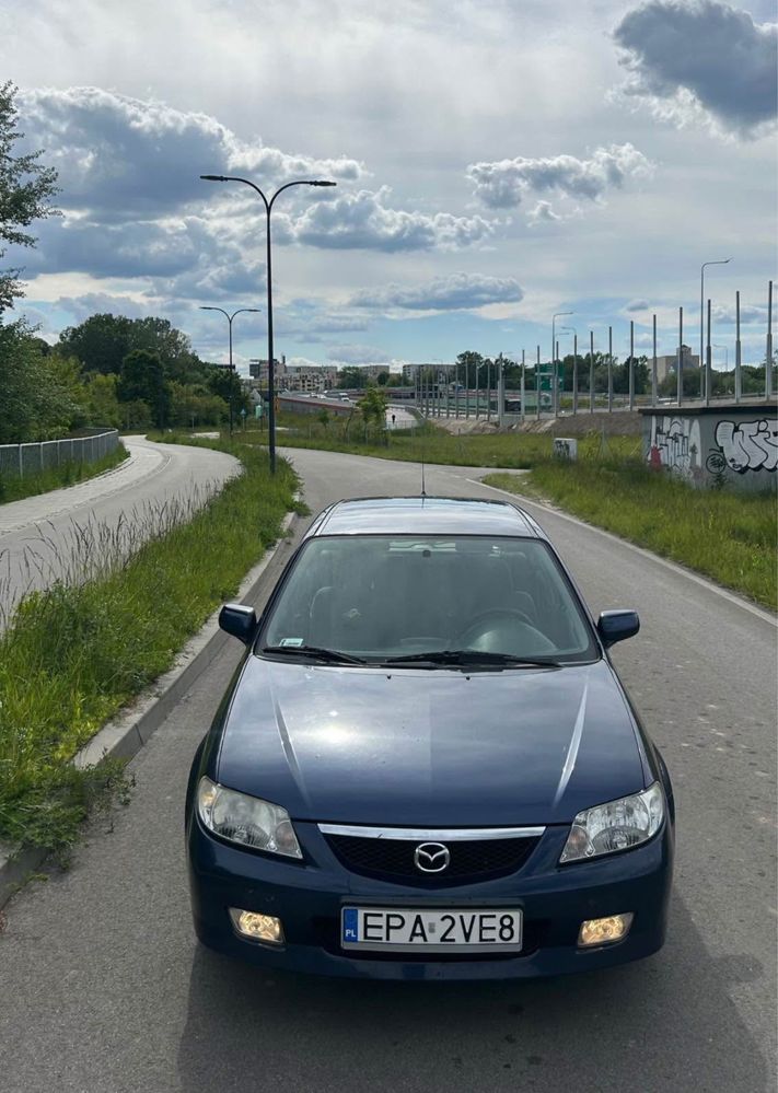 Sprzedam MAZDA 323F 2001r. 1.6lpg