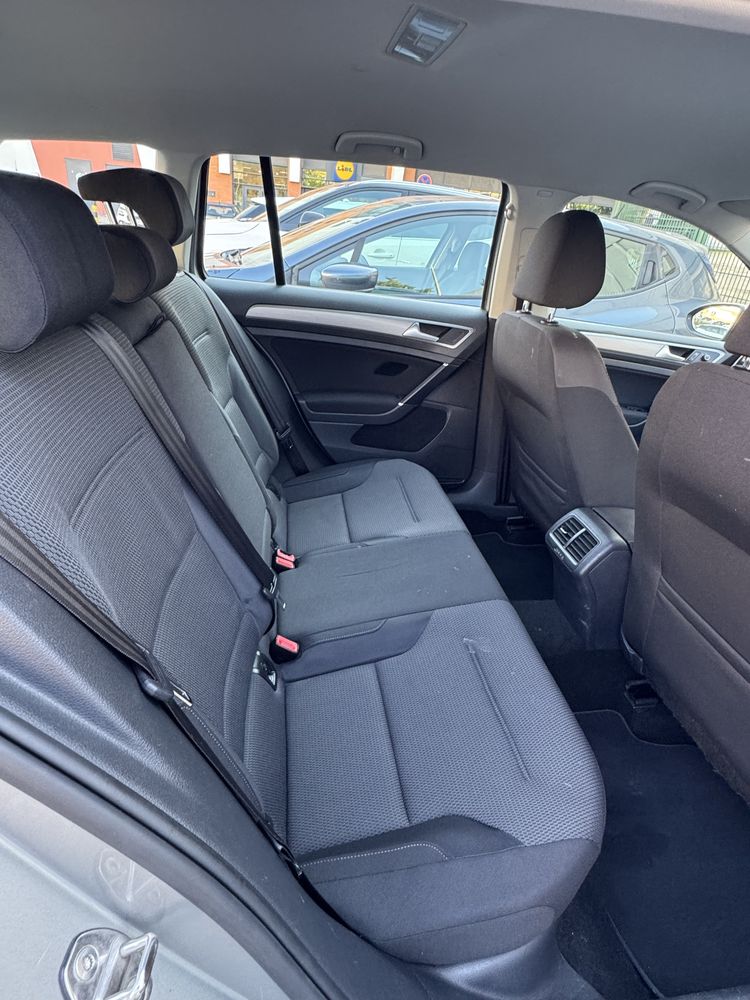 Volkswagen Golf Variant