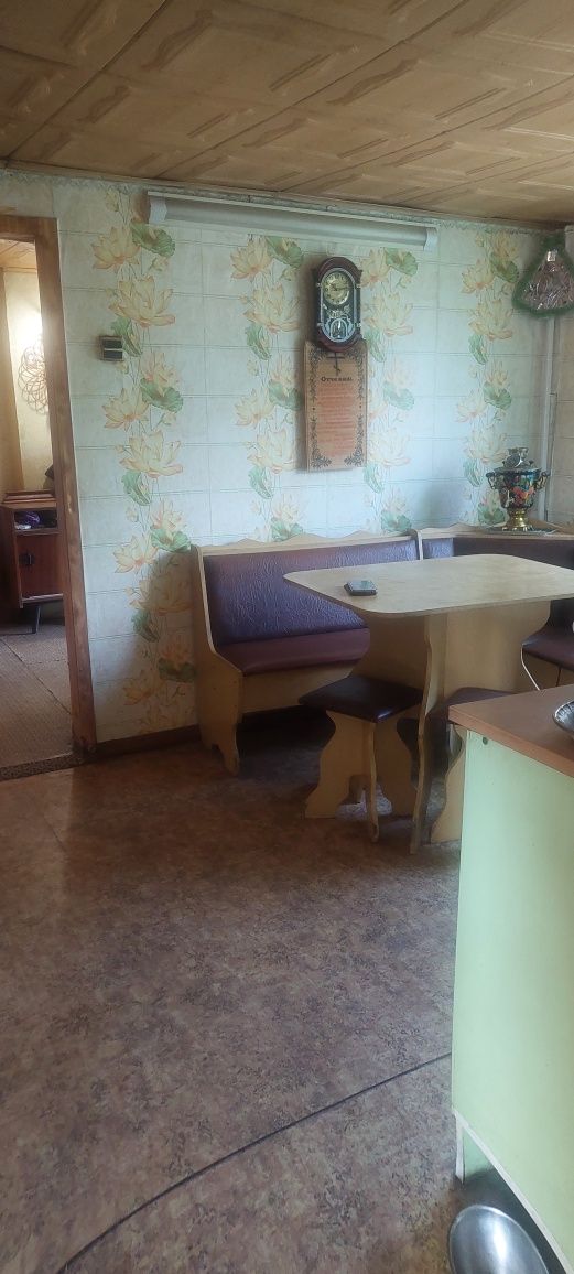 Продам ГАРНИЙ ДОБРОТНИЙ будинок Крюків, район зуп. " ВАГОНЗАВОД "