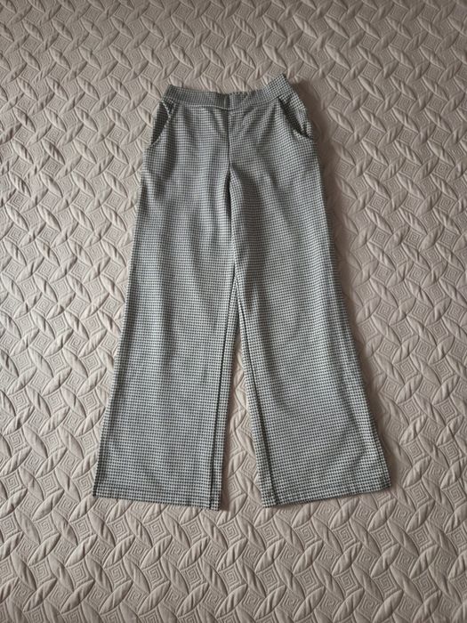 Штани палаццо, кюлоти для дівчинки