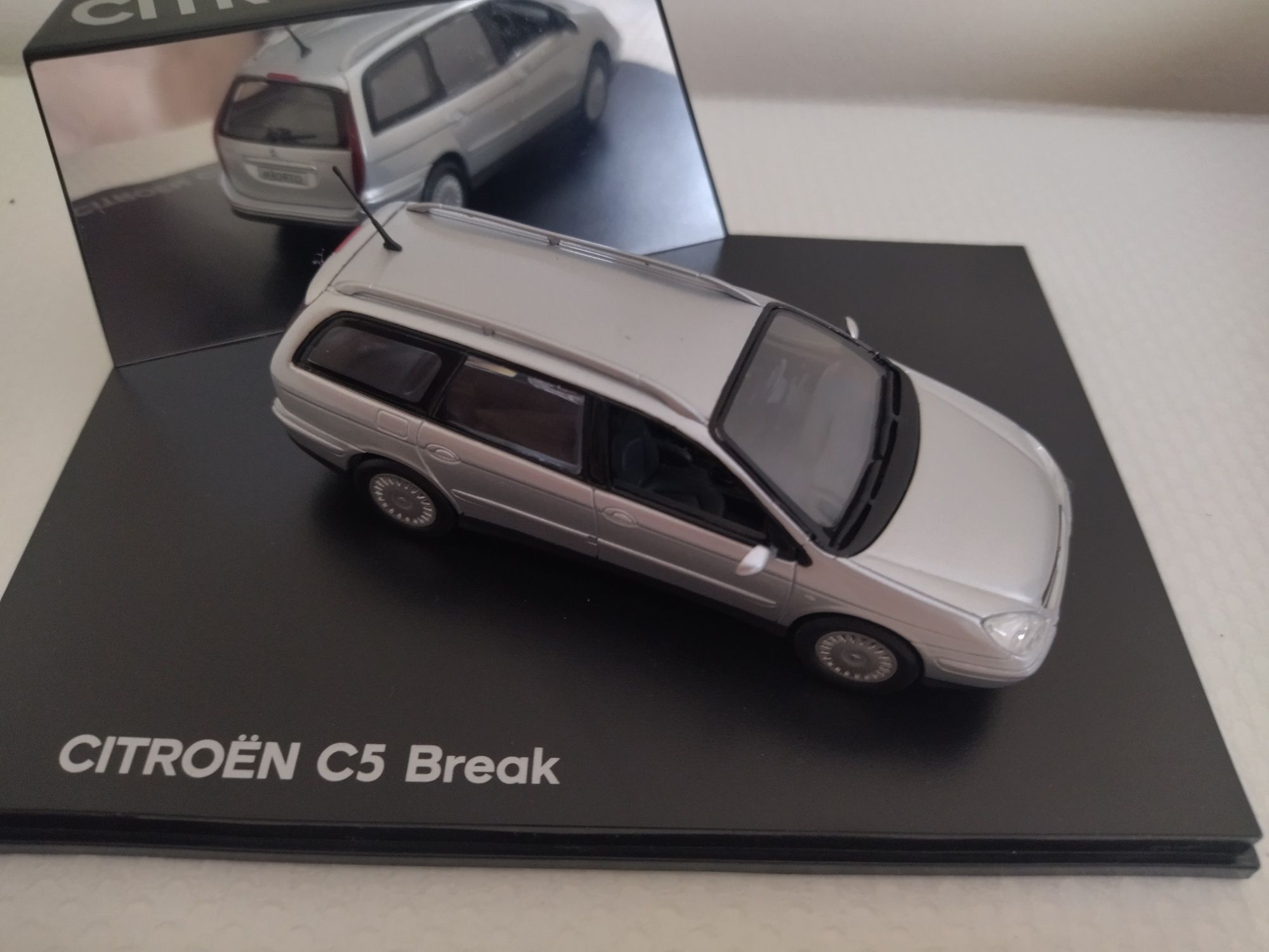 Miniatura Citroen C5 Break 1/43 Nova