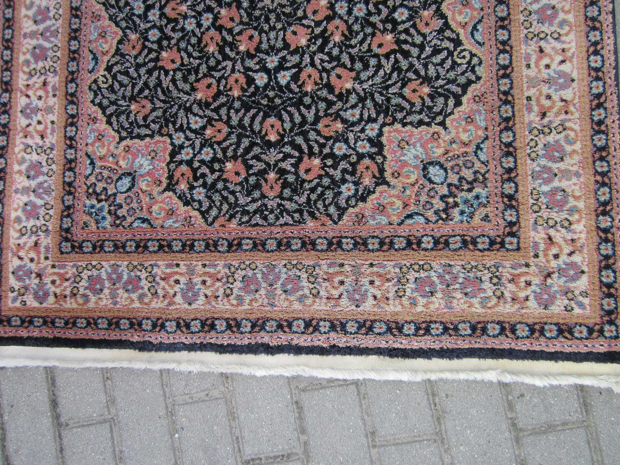 dywan wełniany maszynowy made in Turkey WyczYSZczOnY