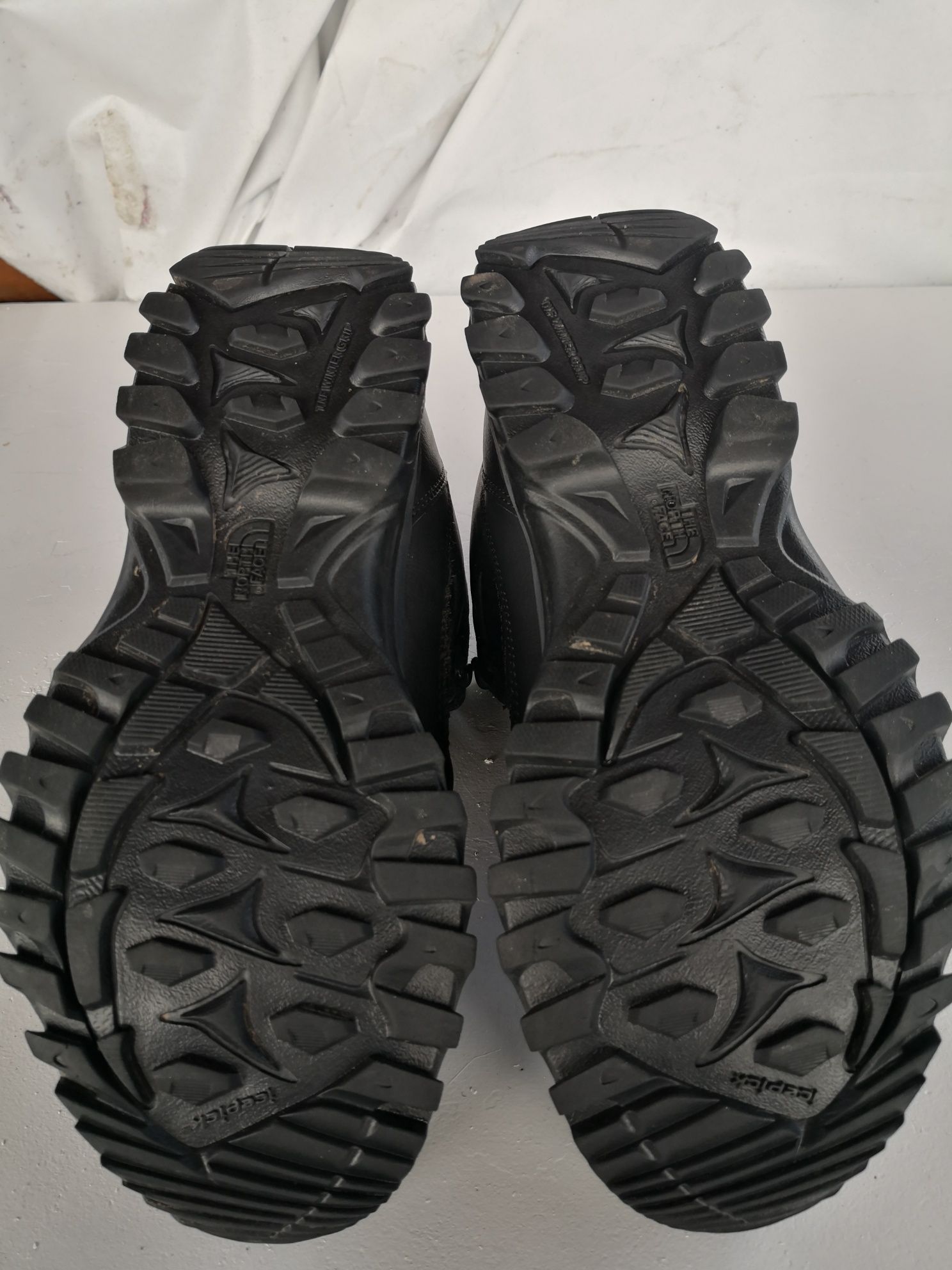 Sprzedam buty trekkingowe