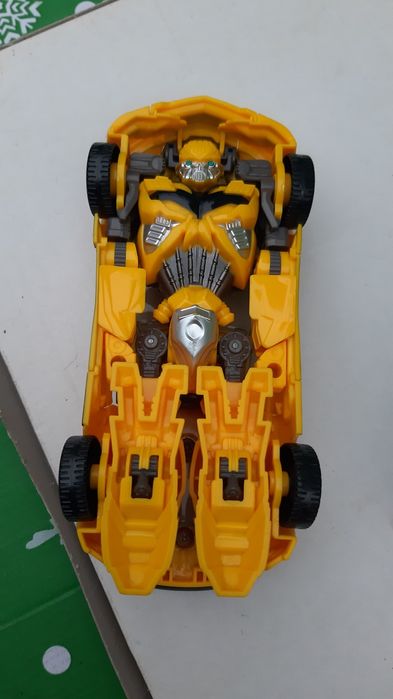 Трансформер робот машинка
