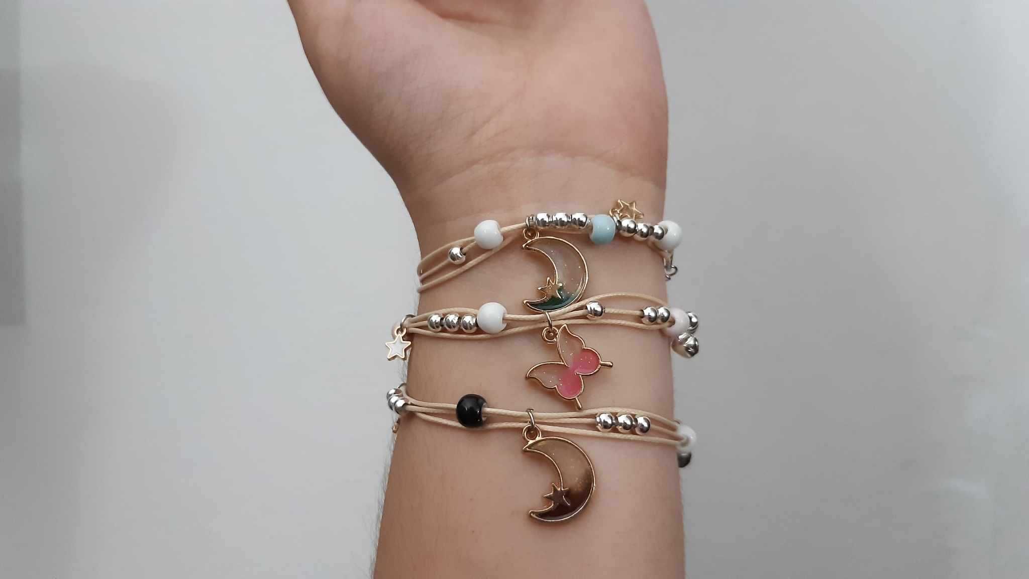 Pulseiras ajustáveis com pingente