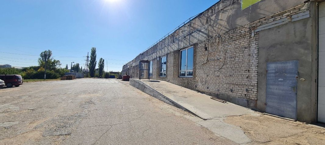 Аренда добротного склада на ул.Новозаводской 900м 85000грн