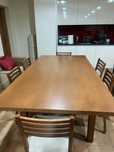 Vendo mesa de madeira de sala com 6 cadeiras