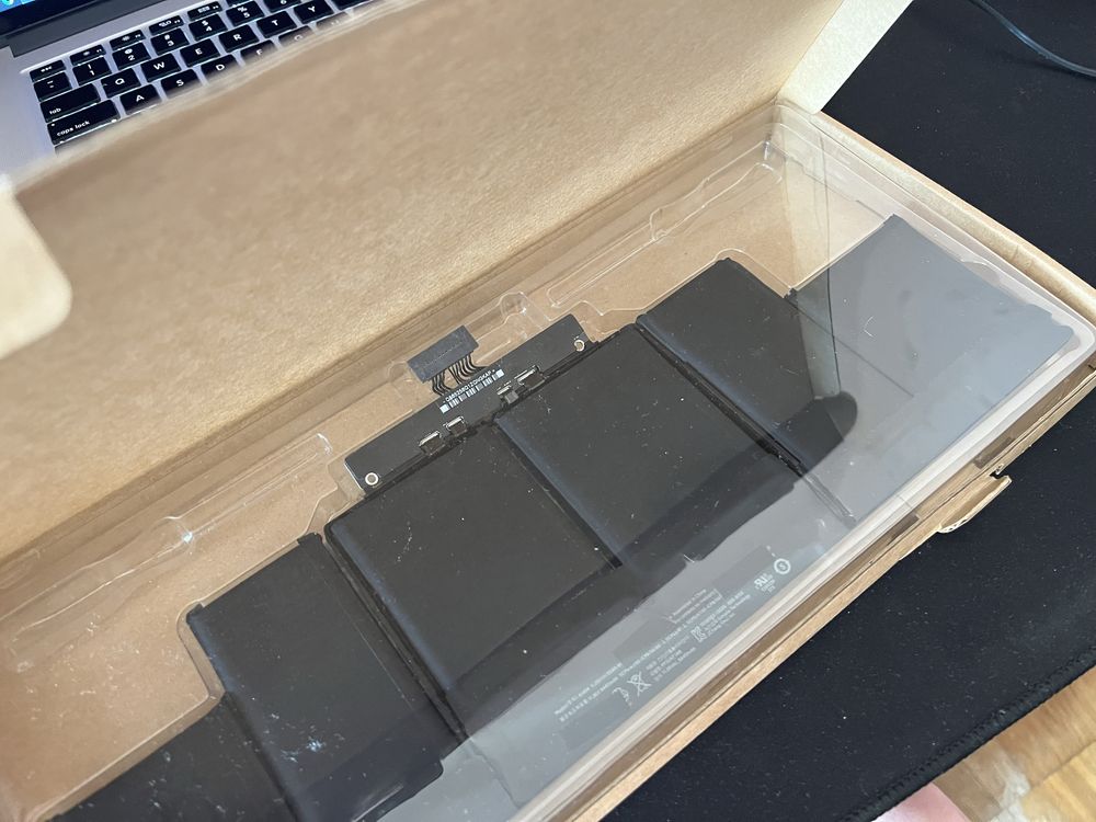 Батарея Macbook Pro