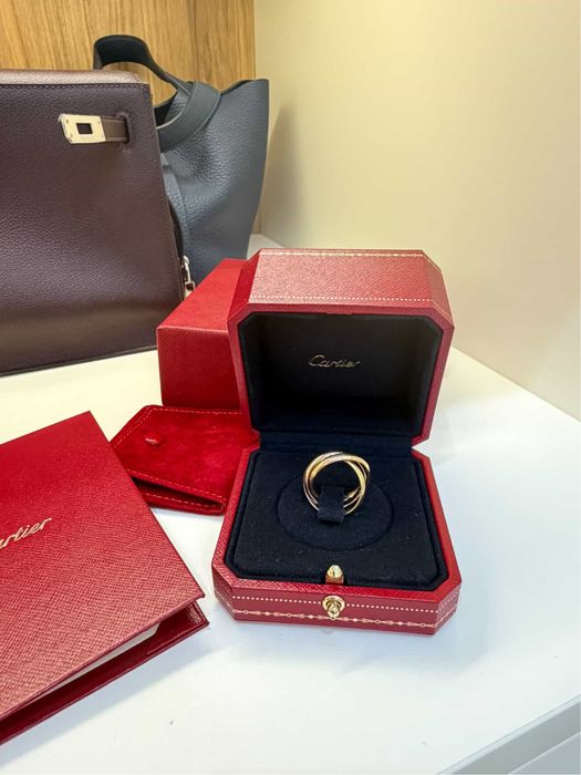 Кольцо Cartier trinity ring