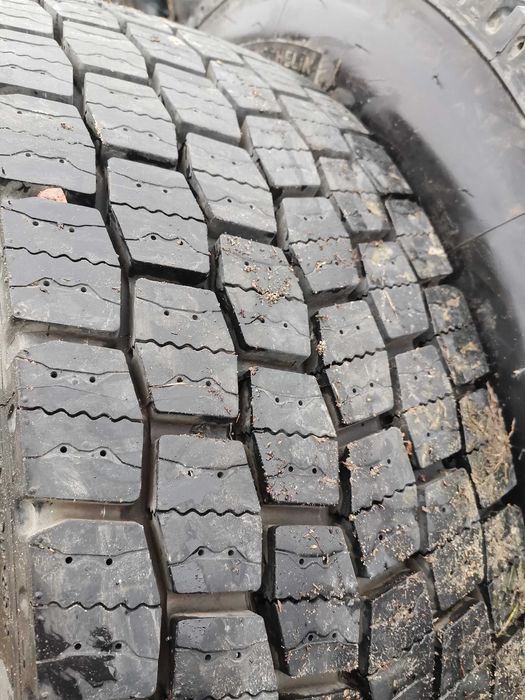 Opona 295/80r22.5 Michelin multiway 3D 295/80-22.5