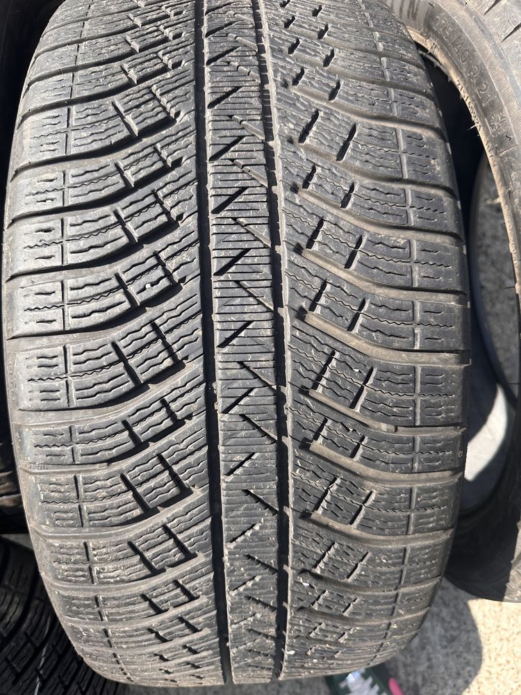 275/40/21 michelin