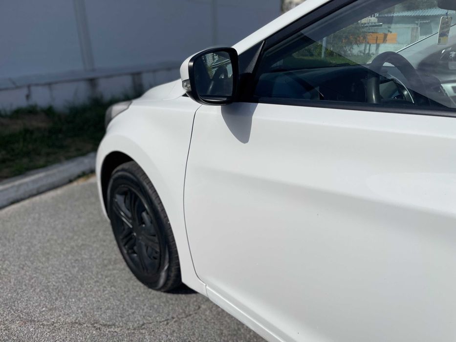 Hyundai Elantra 2011