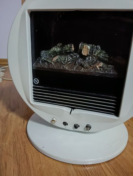 Mały kominek elektryczny