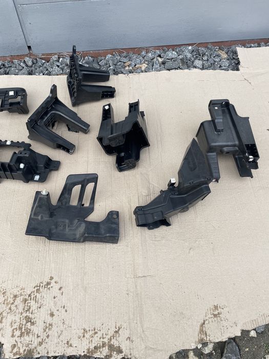 Пластік,пластіки салону кіа ніро2