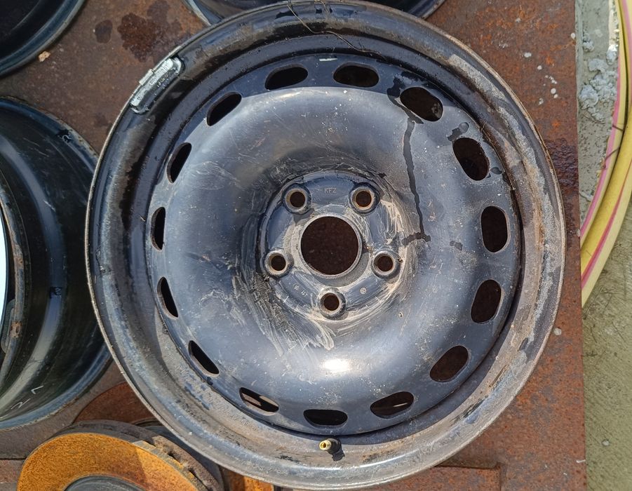 Диски сталеві r16 5*112