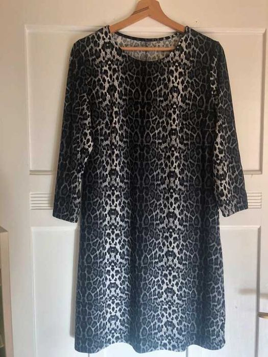 włoska sukienka w panterkę