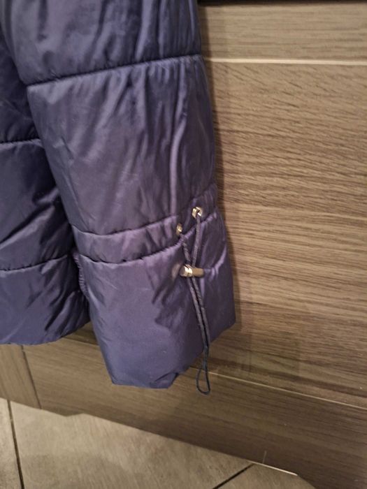 Damska kurtka z kapturem