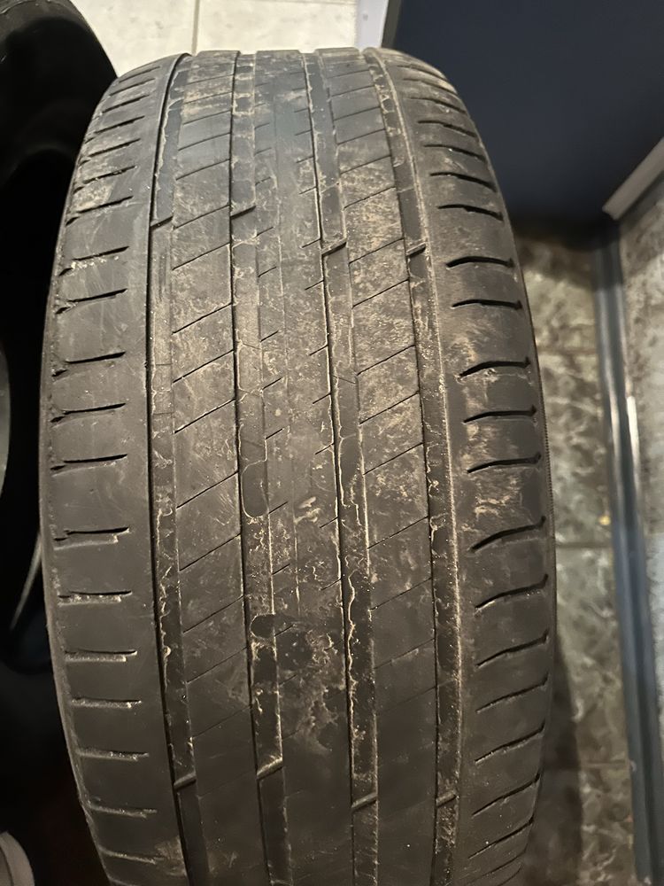 Продам шины 235/60 r18