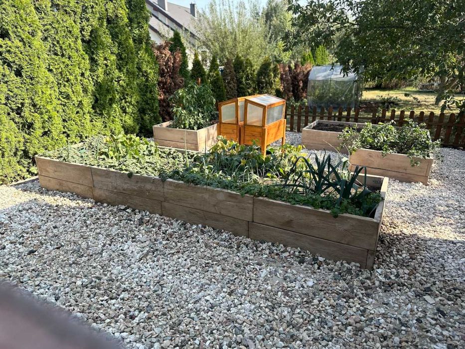 Podwyższone grządki betonowe, Warzywnik betonowy 305x105x50/75 T