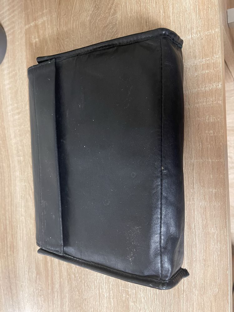 HYUNDAI AUDIO/VIDEO/TV portable multimedia