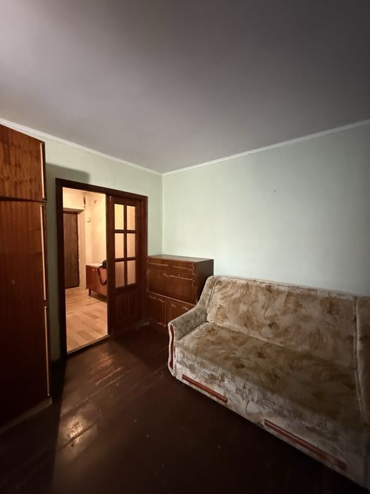 Продам 3 кім. Чешку на Безручка