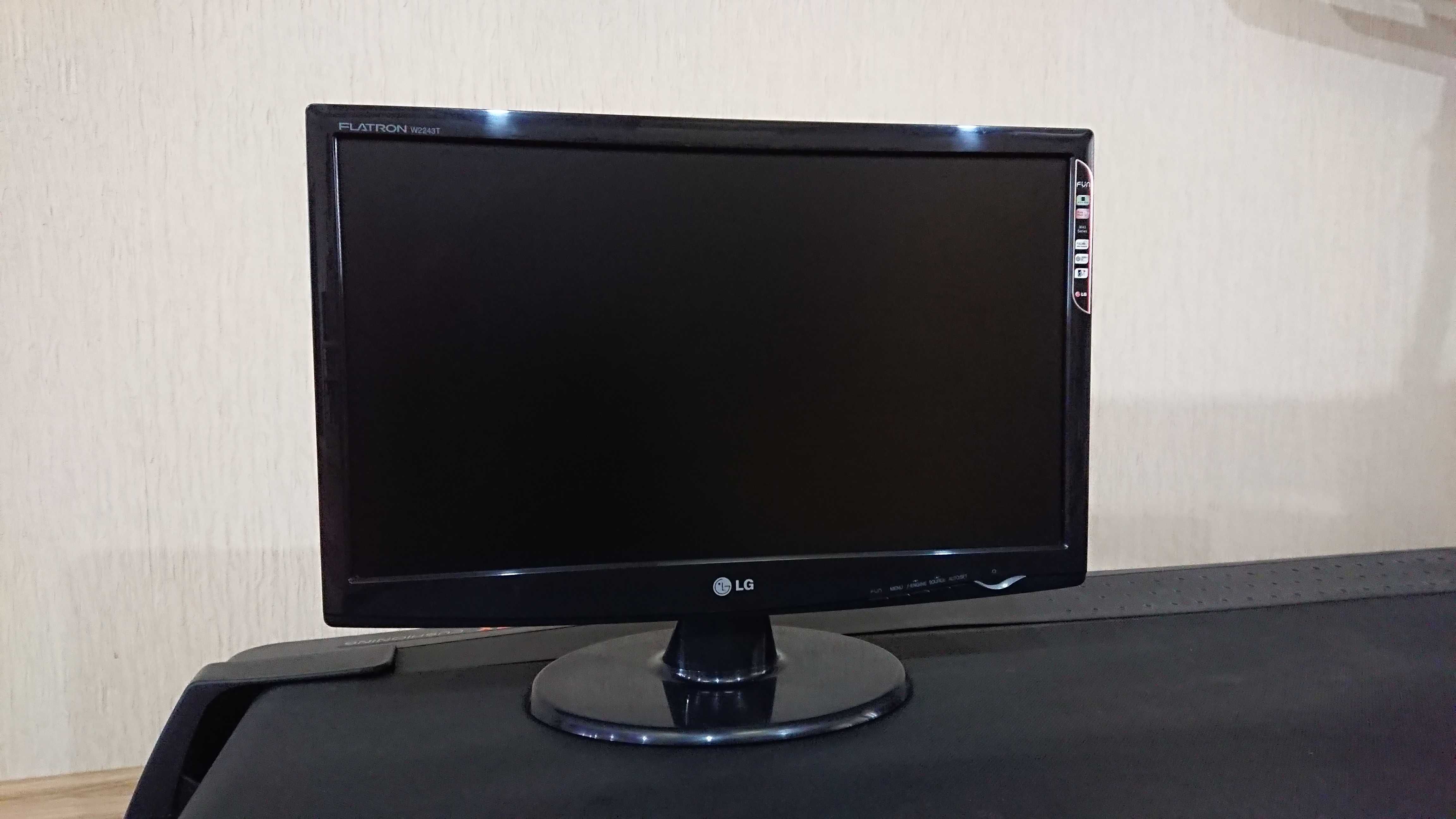 Монитор LG Flatron W2243T 22" Widescreen Full HD DVI VGA