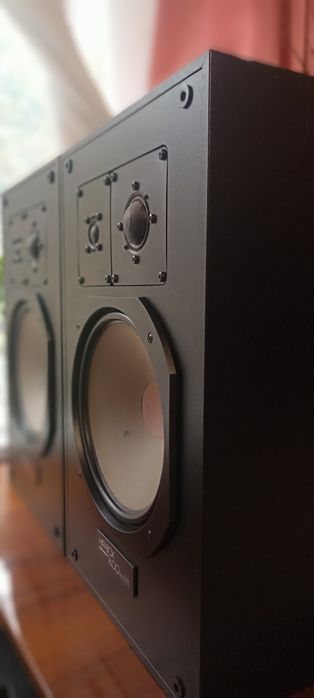 Акустическая система GRUNDIG box 1600b (150w)