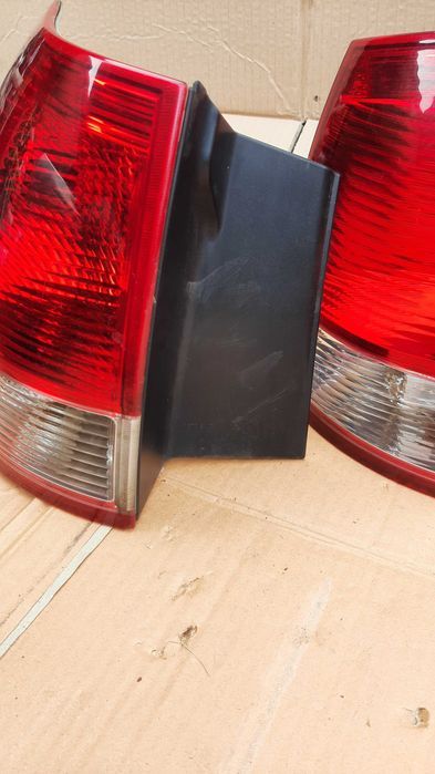 lampa prawa lub lewa w błotnik Vectra C kombi oryginał