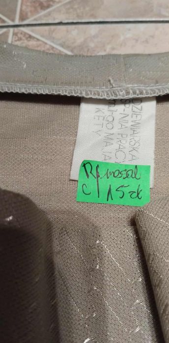 Bluzeczka  r uniieslany