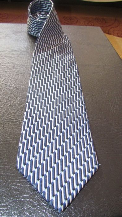 Elegancki Krawat jakich mało marki Fatalli Brazylia nr 33