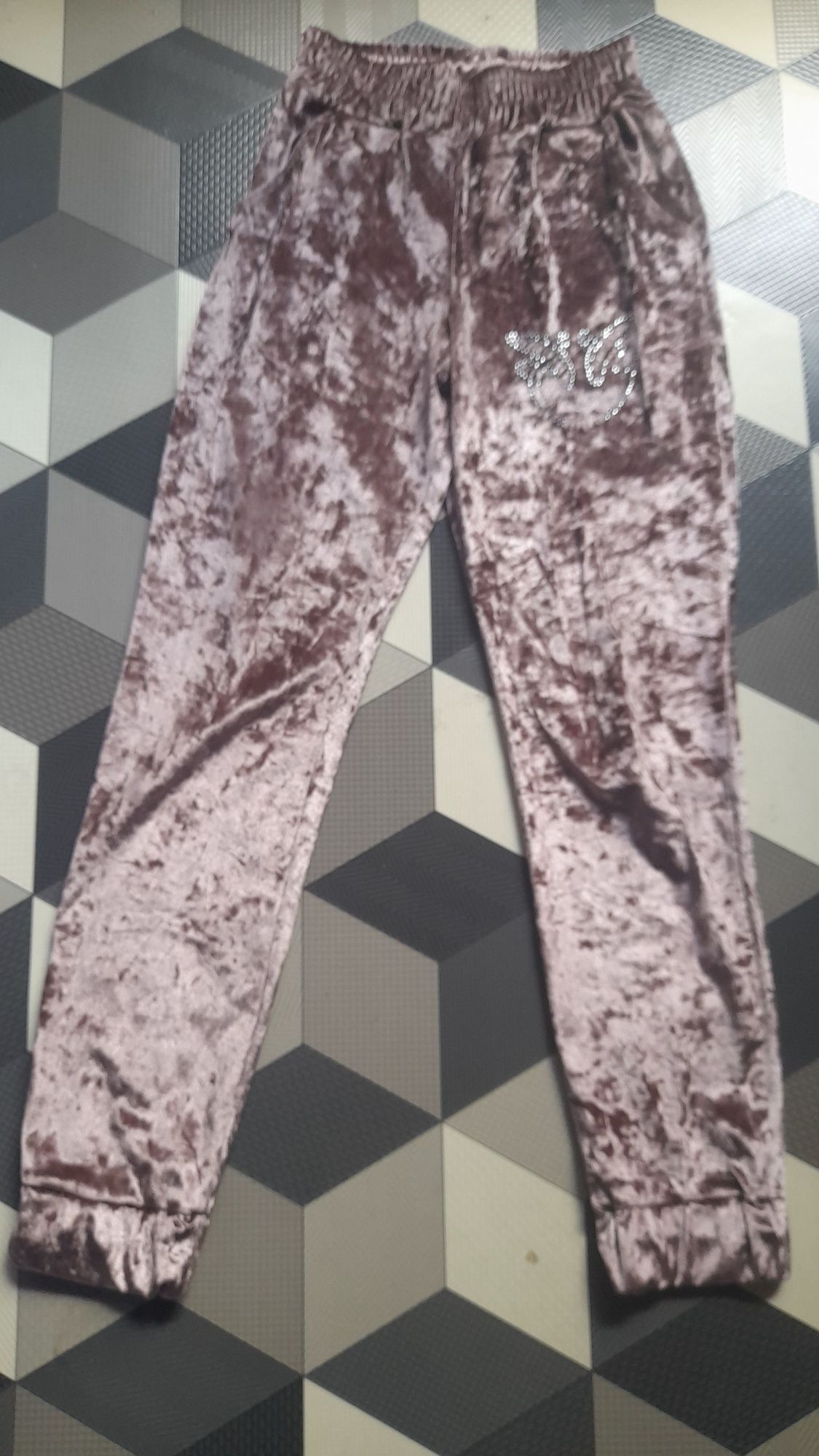 Spodnie dresowe welurowe roz M