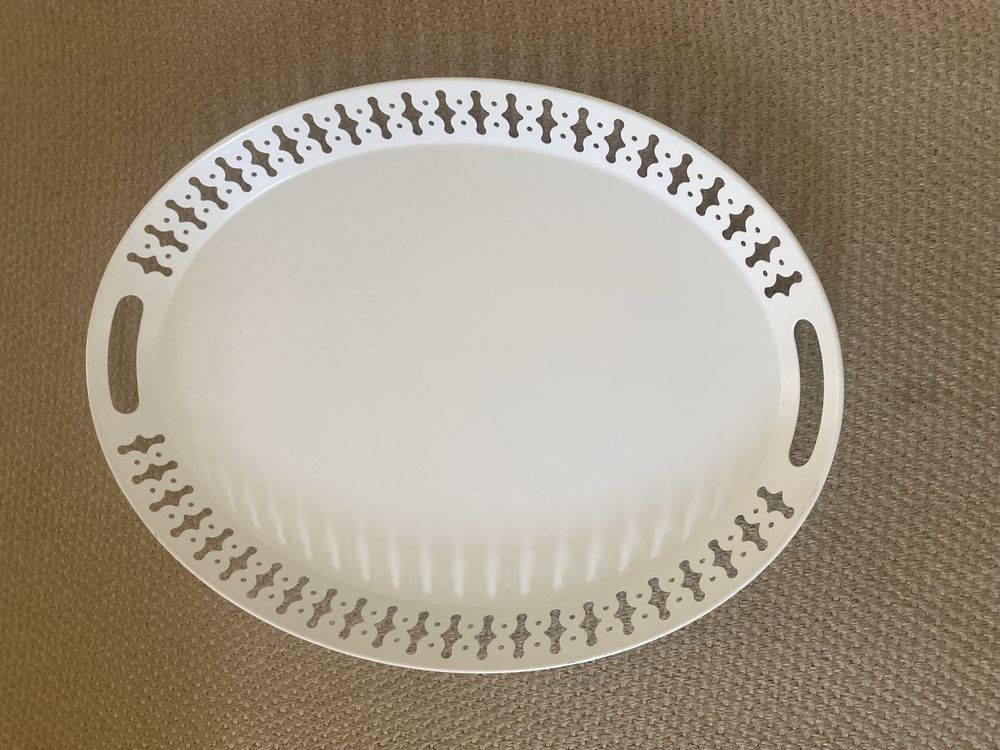 Bandeja Ikea branca metal,como nova