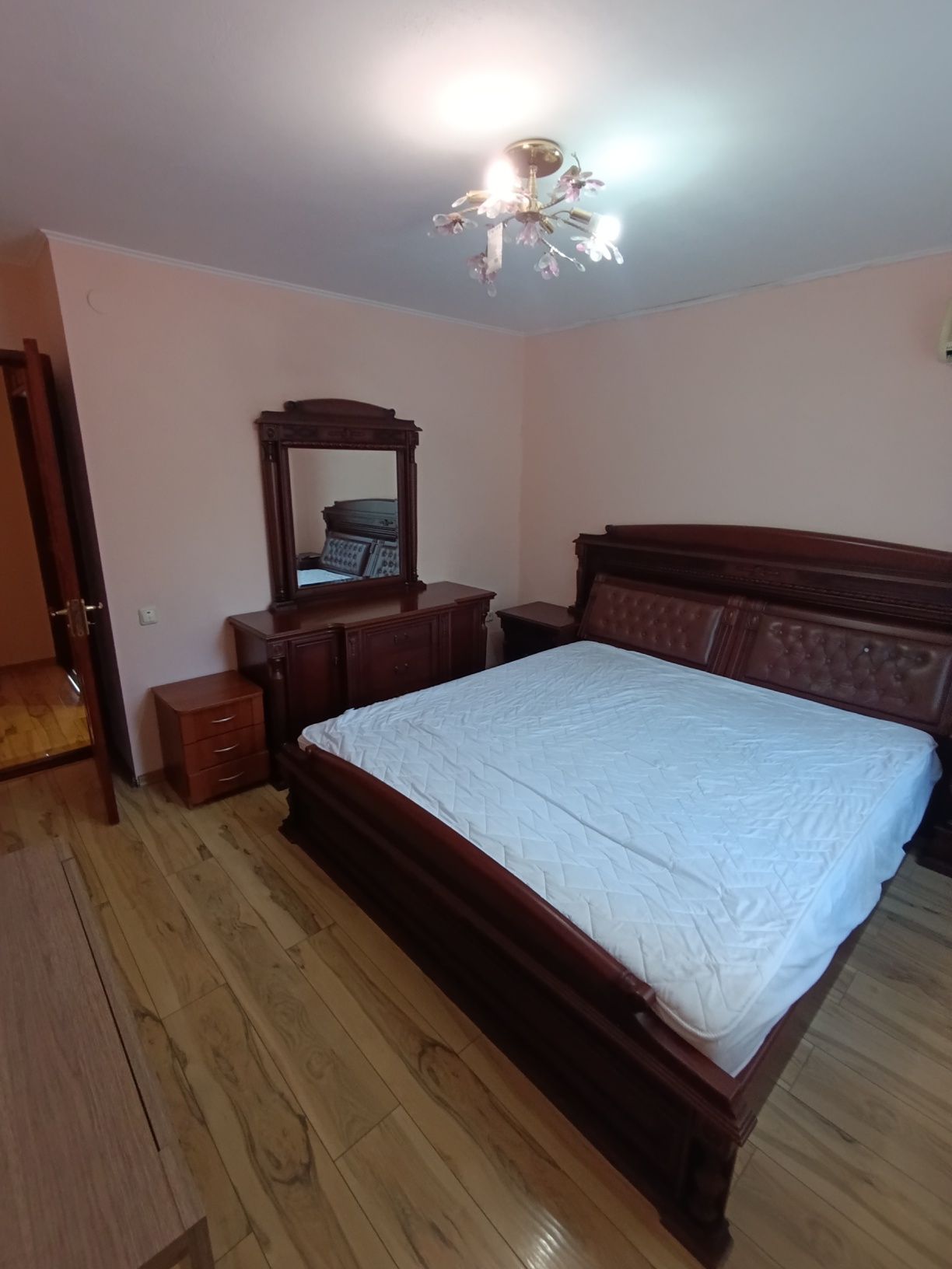 Продам 3 х ком квартиру на Крымском бульваре/ Заболотного