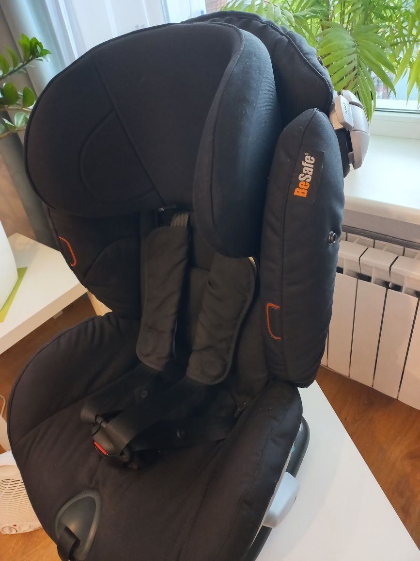 Автокрісло Bisafe izi comfort X3