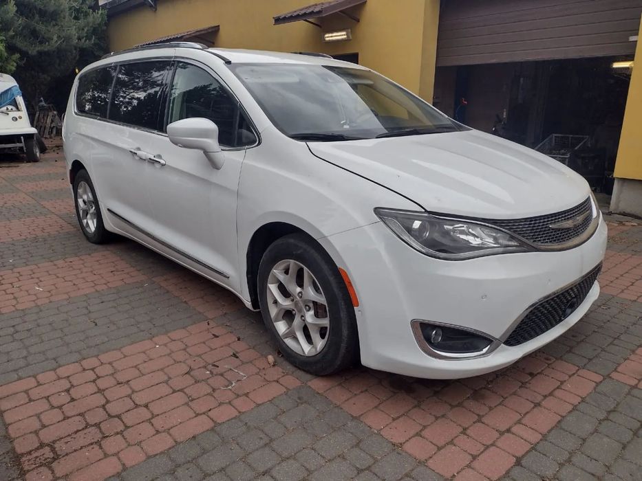 Chrysler Pacifica TOURING L +++Plus 8-osobowy 360° Keyless 2xLCD