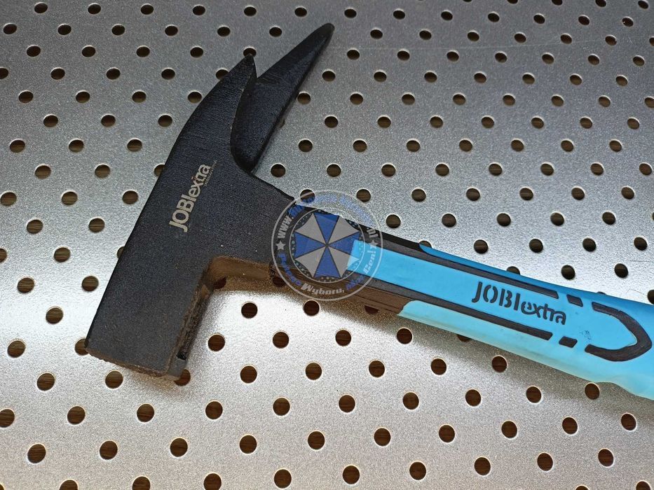 Młotek ciesielski FIBERGLASS 600g Młotek ciesielski 600g