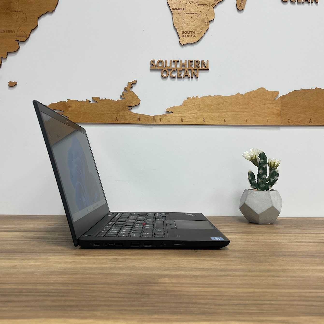 Lenovo ThinkPad T14 Gen 2 14'' i5-1135G7 16GB RAM 256GB SSD Klasa A