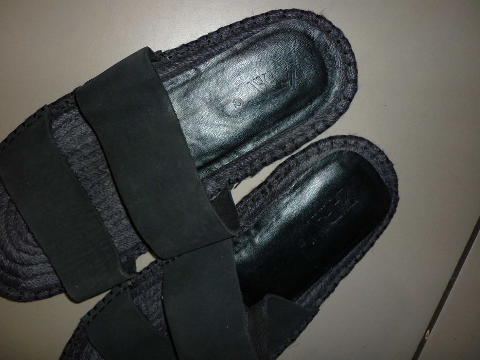 Zara skórzane klapki męskie