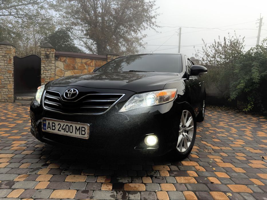 Продам надійний і досить в гарному стані легендарну тойоту.