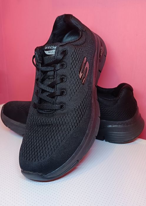 Женские кроссовки Skechers 38.5 (8.5) 25.5 см Черные