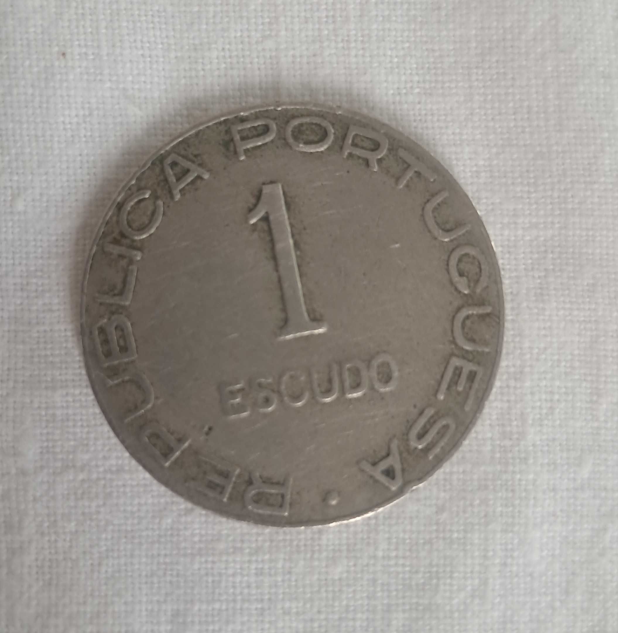 Moeda de 1$00 de São Tomé e Príncipe