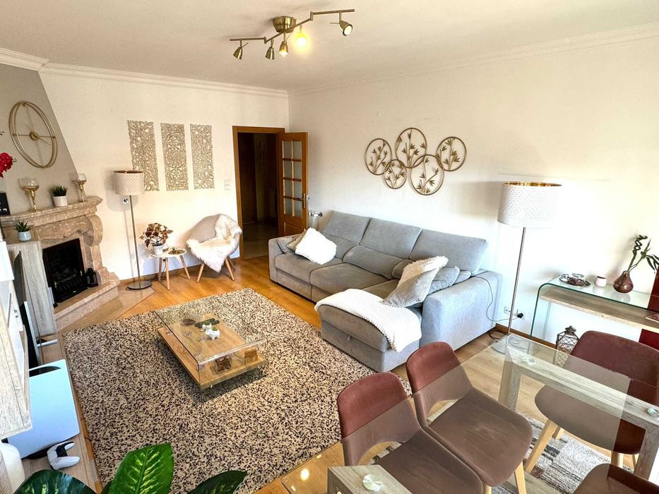 Apartamento T3 para Arrendar, excelente localização, 10 minutos Lisboa