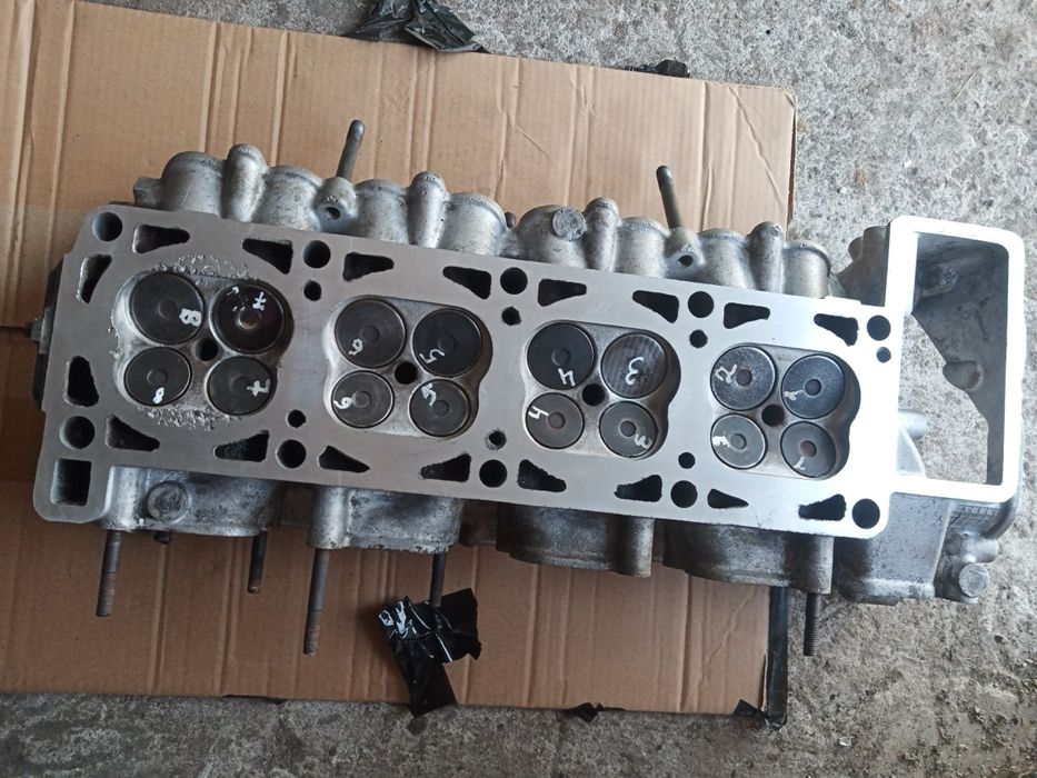 Продам ГБЦ на 406 двигатель Газель